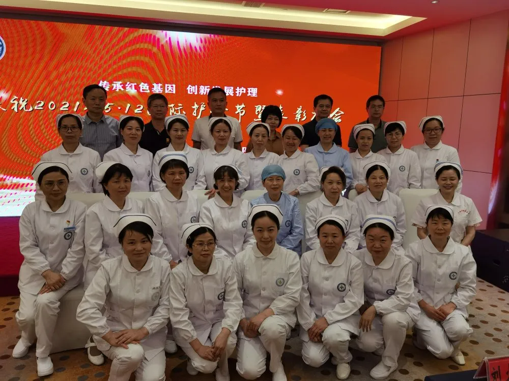 你未必光芒萬丈 但始終溫暖如初----省胸科醫(yī)院慶祝5.12國際護(hù)士節(jié)