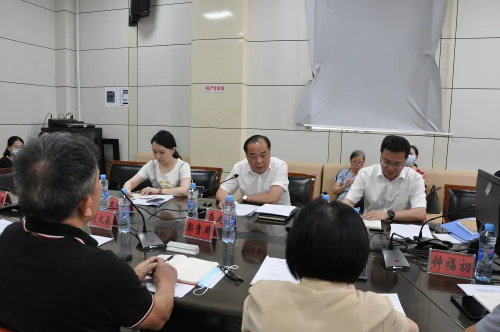 江西省衛(wèi)生健康委副主任龔建平來省胸科醫(yī)院督查調(diào)研
