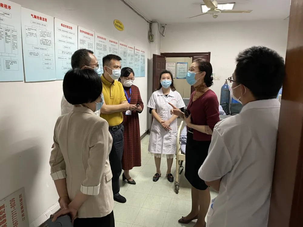 「我為群眾辦實事」我院新冠疫苗接種量突破10000人次