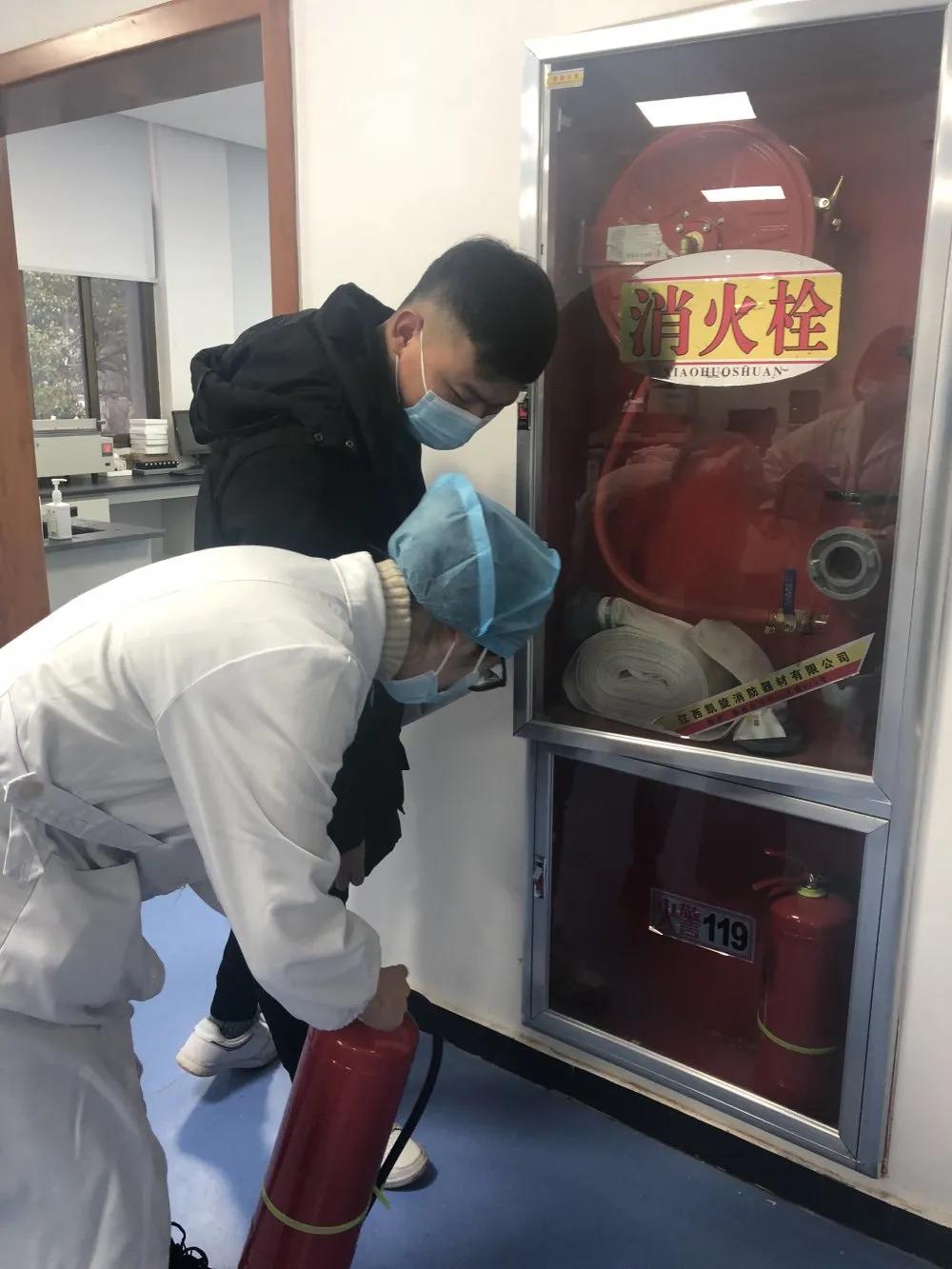 省胸科醫(yī)院開(kāi)展節(jié)前安全生產(chǎn)大巡查